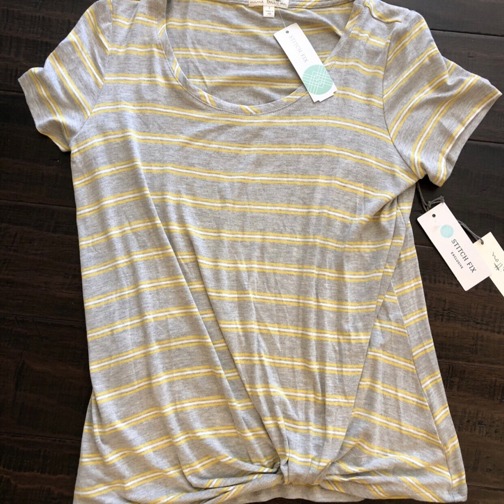 Nine Britton Knot Top